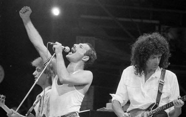 Στον δρόμο που χάραξαν οι ABBA: Οι Queen θέλουν να φέρουν στη ζωή τον Φρέντι Μέρκιουρι μέσω A.I.