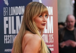 Ένιωθα σαν κοτόπουλο που τρέχει χωρίς κεφάλι: Η Τζένιφερ Λόρενς βάζει «τελεία» στα σχόλιά της για τον Τραμπ