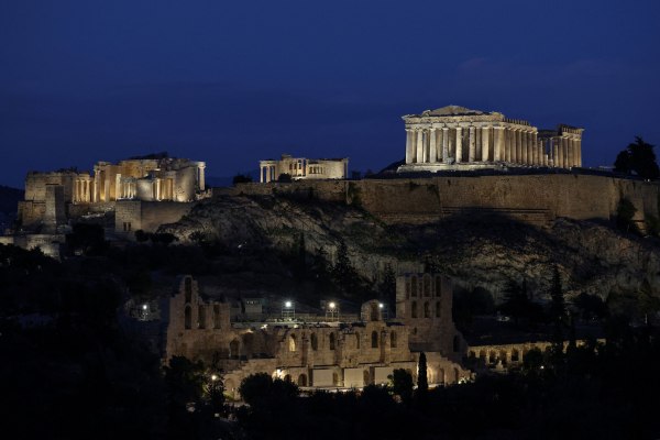 H Αθήνα πρώτη στην Ευρώπη για διακοπές χωρίς αυτοκίνητο — Η πόλη που «νικά» Μόναχο, Λισαβόνα και Βιέννη