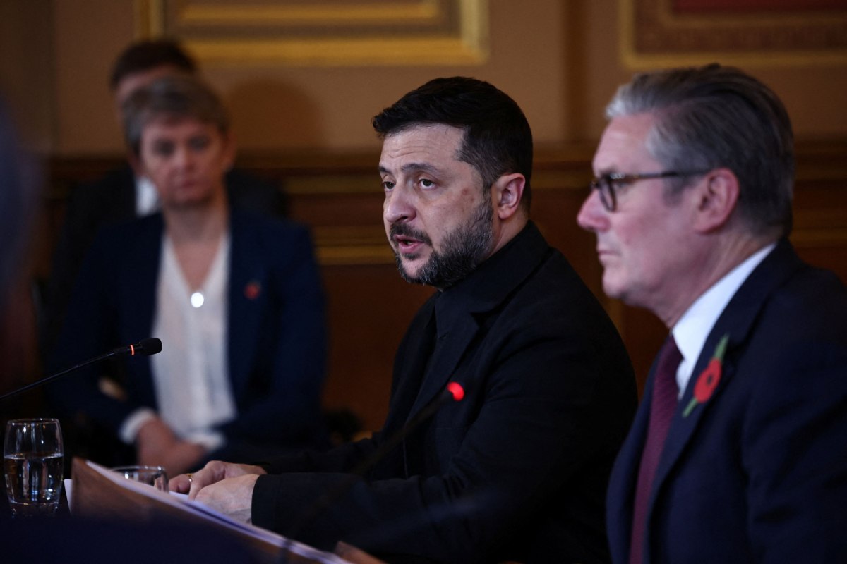Ζελένσκι: Επικοινωνία με τους ηγέτες Γερμανίας, Γαλλίας και Βρετανίας για το σχέδιο Τραμπ
