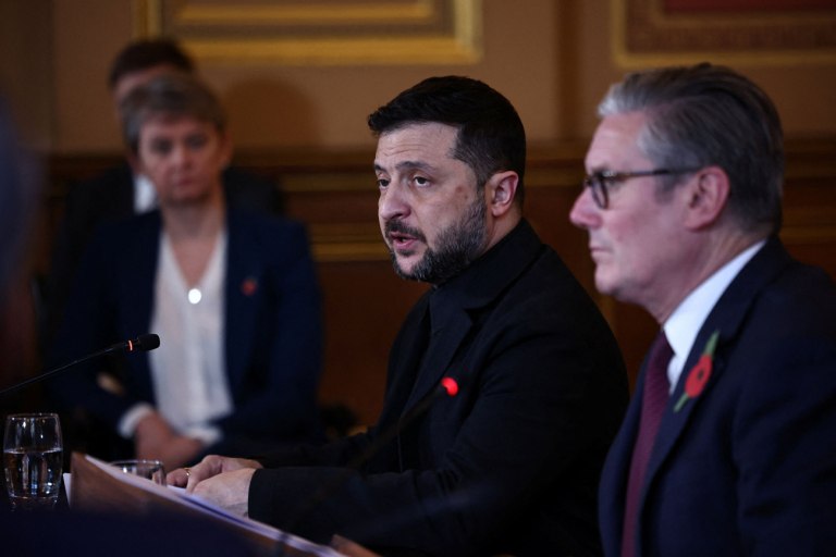 Ζελένσκι: Επικοινωνία με τους ηγέτες Γερμανίας, Γαλλίας και Βρετανίας για το σχέδιο Τραμπ