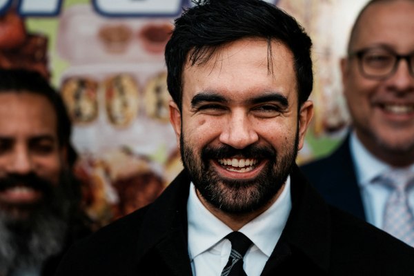 Ζοχράν Μαμντάνι: Το φαβορί για δήμαρχος Νέας Υόρκης που μπορεί να γίνει αντίπαλο δέος στον Τραμπ