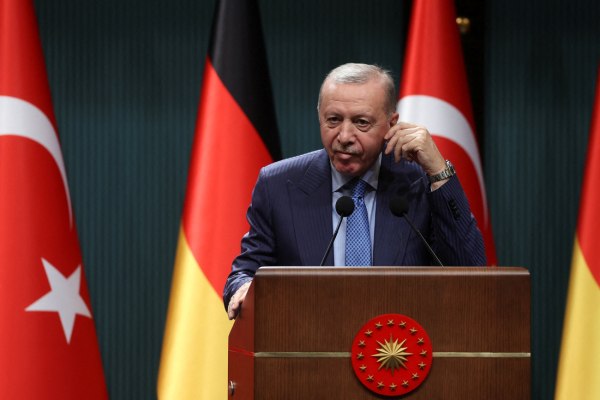 Απαγορευτικό της Κομισιόν για την Τουρκία: Αμφισβητεί κυριαρχικά δικαιώματα Ελλάδας και Κύπρου, απειλεί με casus belli