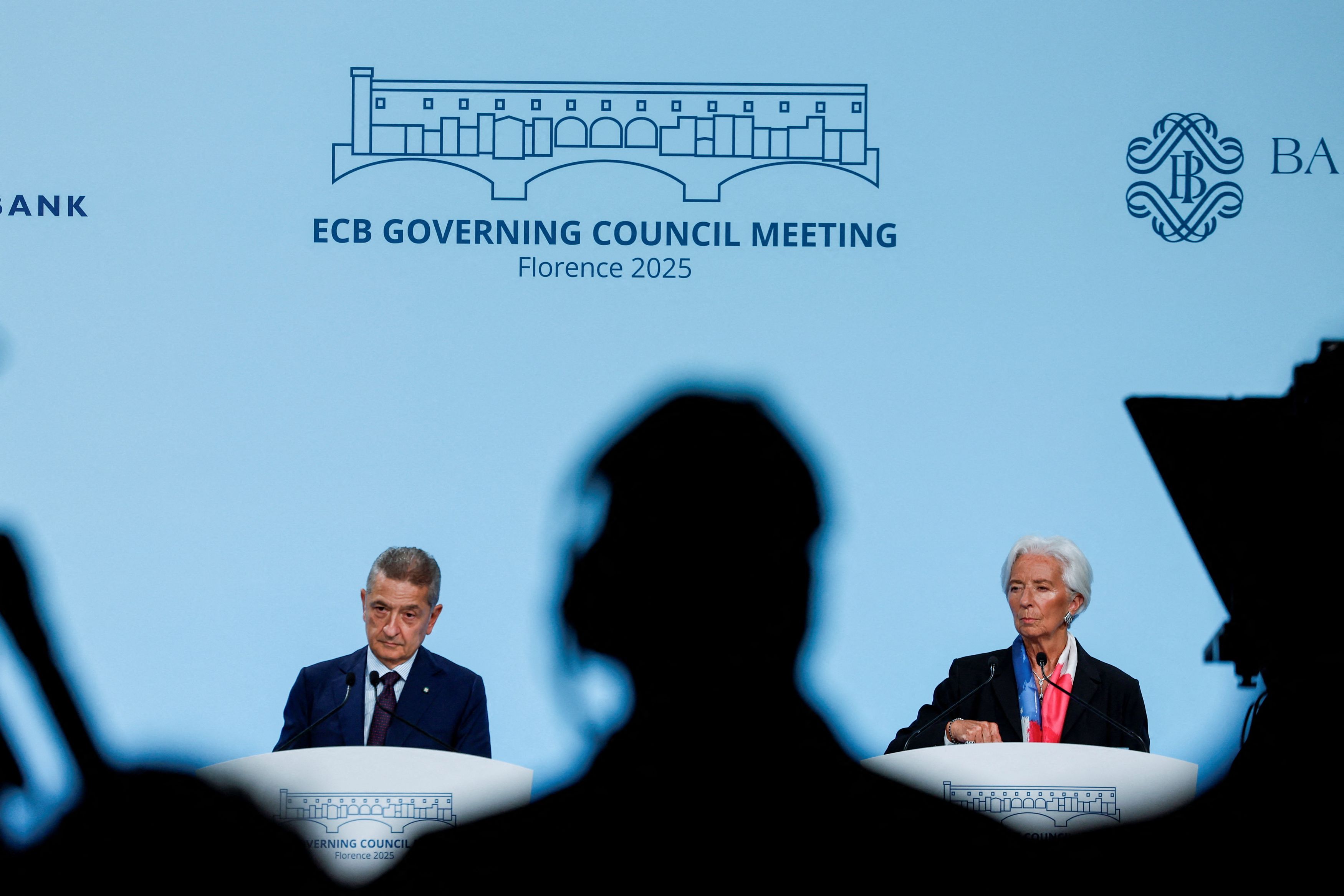 Οι τεχνοκράτες εκφράζουν όλο και περισσότερο δημόσιες τοποθετήσεις – Οι γνώμες διίστανται