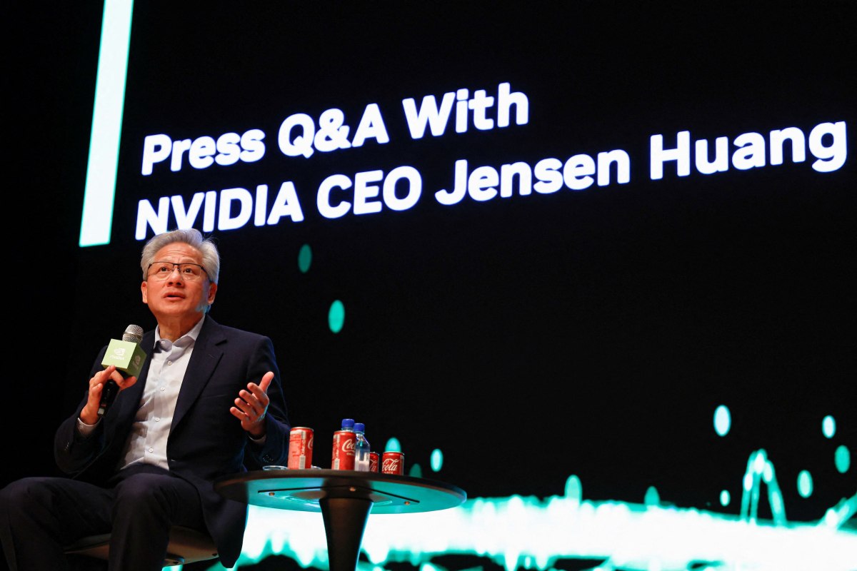 O διευθύνων σύμβουλος της Nvidia Τζένσενγκ Χουάνγκ στη σύνοδο APEC στη Νότια Κορέα στις 31 Οκτωβρίου (Reuters)