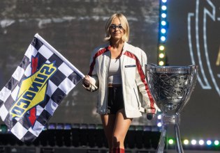 Πώς η Σίντνεϊ Σουίνι έχασε 13,6 κιλά σε 7 εβδομάδες μετά το τέλος των γυρισμάτων της ταινίας «Christy»