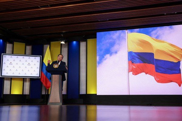 Κολομβία: «Χέρι-χέρι» οι μυστικές υπηρεσίες με τις ΗΠΑ στη μάχη κατά των ναρκωτικών