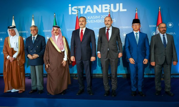 Φιντάν: Να σταματήσει το Ισραήλ τις παραβιάσεις της εκεχειρίας – Τι είπε για «ειρηνευτική δύναμη» στη Γάζα