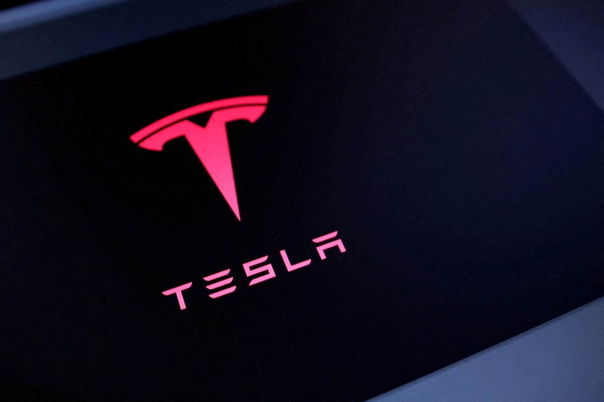 Η Tesla καλείται να δώσει στον Μασκ τη μεγαλύτερη αμοιβή όλων των εποχών (Reuters)
