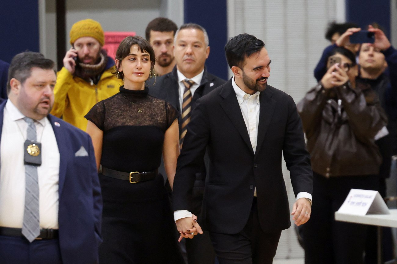 Ποια είναι η σύζυγος του Ζοχράν Μαμντάνι; Ο έρωτας μέσω εφαρμογής γνωριμιών, η μάχη κατά του «αμερικανικού ιμπεριαλισμού»