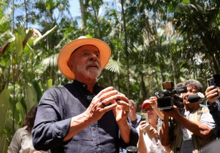 Βραζιλία: Ο Λούλα ενάντια σε μία χερσαία εισβολή των ΗΠΑ στη Βενεζουέλα – Έτοιμος να μεσολαβήσει