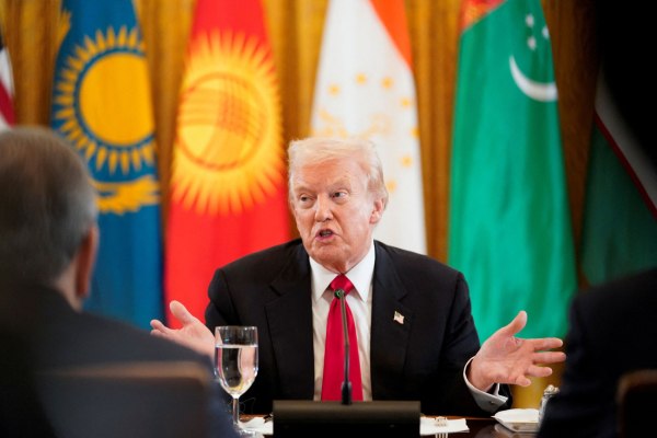Ο Τραμπ, οι σπάνιες γαίες και η Κεντρική Ασία ως γεωπολιτικό «νέο σύνορο» των ΗΠΑ