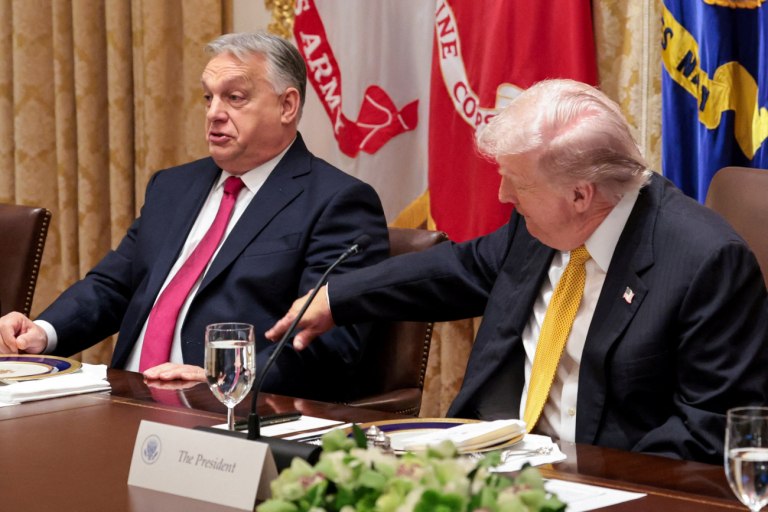 Προεκλογικά παιχνίδια Όρμπαν: Λέει ότι πήρε «επ' αόριστον εξαίρεση» από τις κυρώσεις για το ρωσικό πετρέλαιο