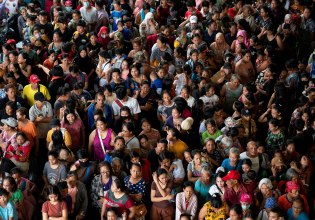 Φιλιππίνες: Σχεδόν ένα εκατομμύριο άνθρωποι απομακρύνθηκαν από τις εστίες τους ενόψει του υπερτυφώνα Φουνγκ-γουόνγκ