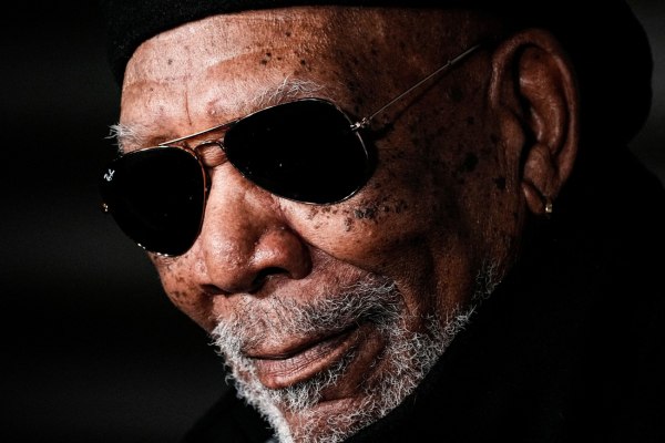 O Μόργκαν Φρίμαν δεν σκοπεύει να βγει στη σύνταξη σύντομα – Το μυστικό του για μια ζωή χωρίς «φρένο»