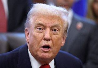 Λευκός Οίκος: «Πλαστή η αφήγηση» των Δημοκρατικών για τα emails του Έπσταϊν που εμπλέκουν τον Τραμπ