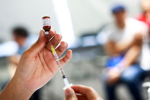 Γρίπη: Σε επιφυλακή για την πρόωρη αύξηση κρουσμάτων λόγω της νέας παραλλαγής – Εμβολιασμός ευπαθών ομάδων