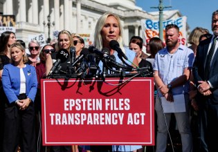 ΗΠΑ: Από πιστή σύμμαχος του Τραμπ, τώρα βρίσκεται στο στόχαστρό του – Τι καταγγέλλει η βουλευτής Τέιλορ Γκριν