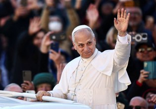 Ο Πάπας Λέων ΙΔ΄ θα δειπνήσει με καθολικές τρανς ακτιβίστριες σε εκδήλωση του Βατικανού