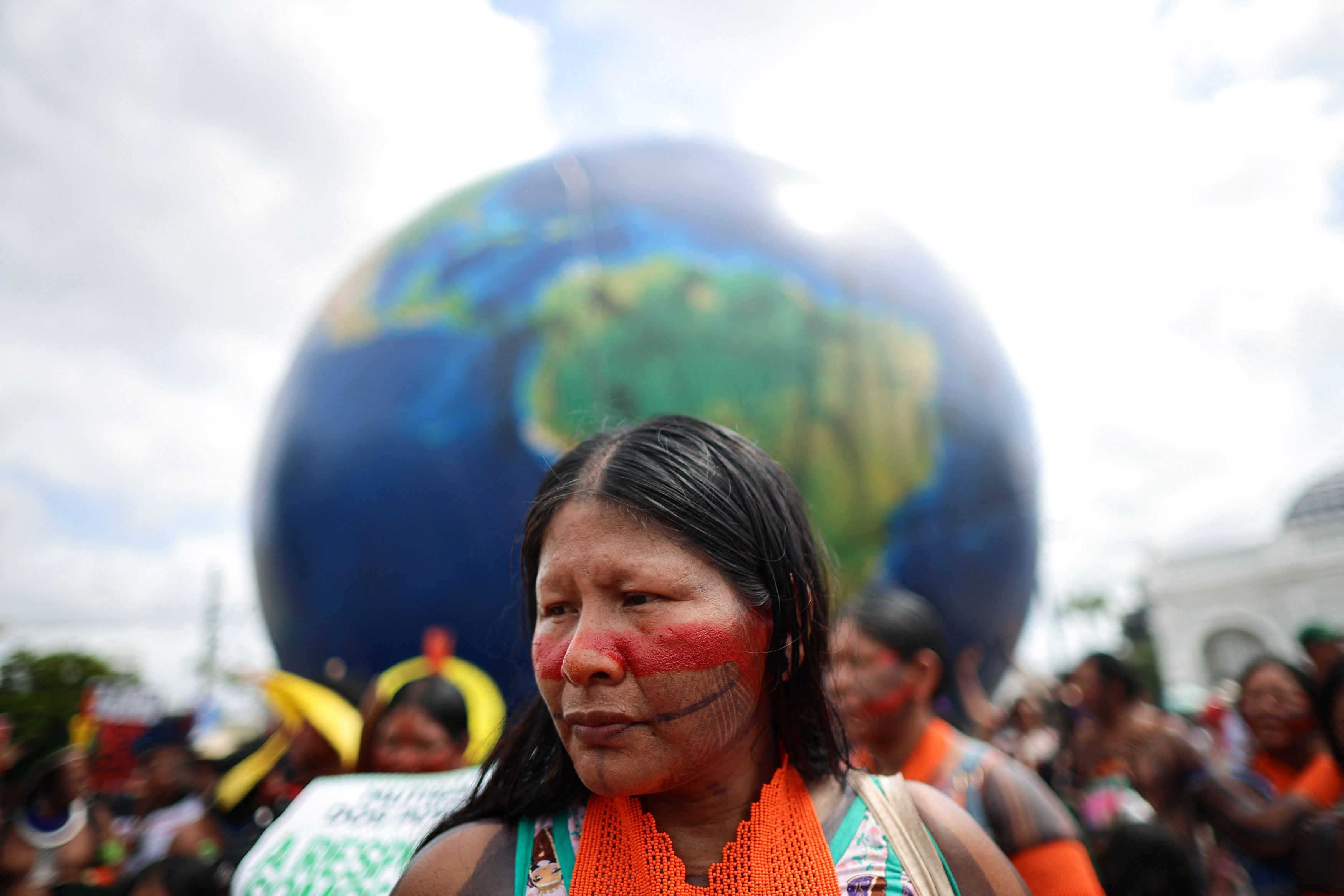 Η Βραζιλία ελπίζει για συμφωνία στην COP30, το χάσμα όμως παραμένει