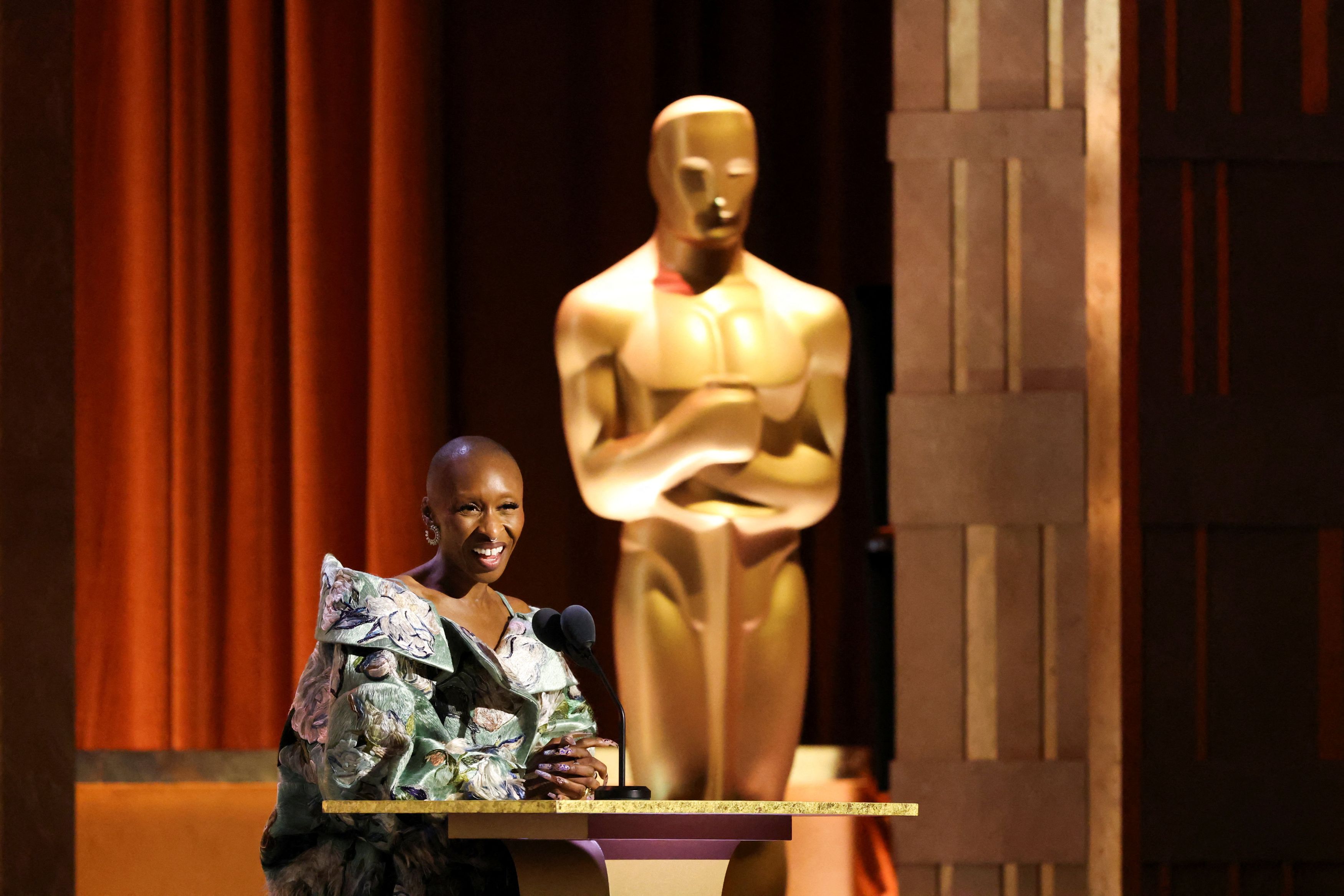 Η Σίνθια Ερίβο αναλαμβάνει πρωταγωνιστικό ρόλο στον κινηματογραφικό «Οθέλλο» του Σαίξπηρ