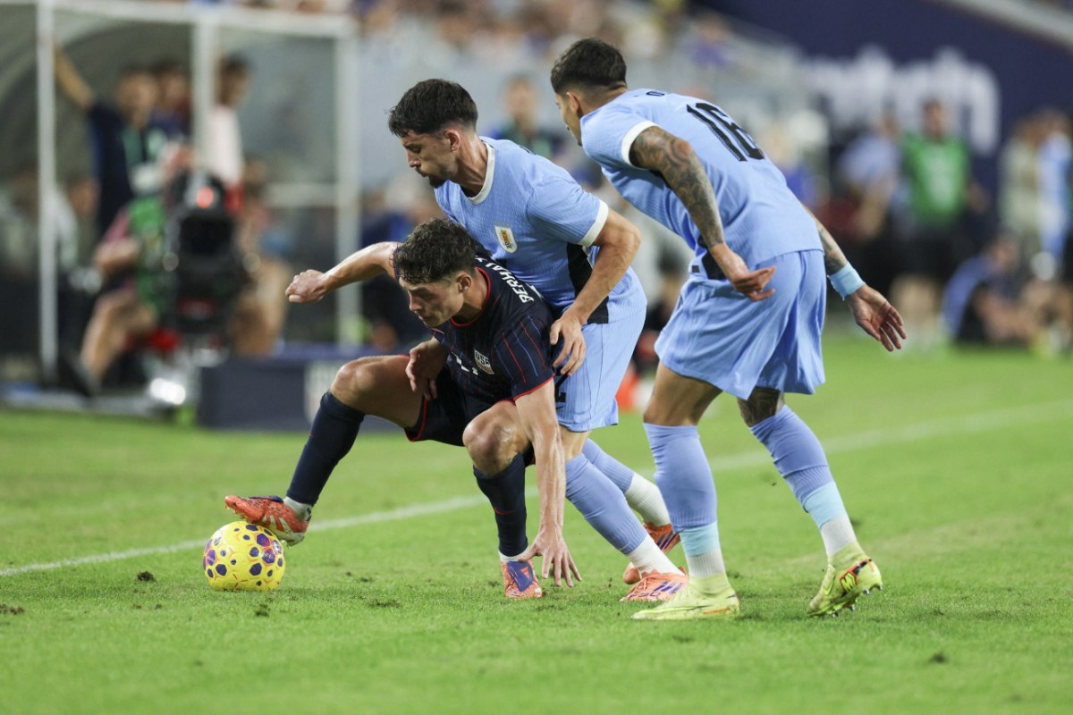 Ο Αρασκαέτα… ζήλεψε τον ΜακΤόμινεϊ και υπέγραψε έργο τέχνης (vid)