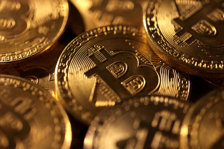 Bitcoin: Οι 5 λόγοι που έχασε το 1/3 της αξίας του σε λίγες εβδομάδες