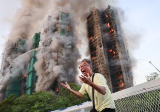 Χονγκ Κονγκ: Στις φλόγες συγκρότημα ουρανοξυστών – Τέσσερις νεκροί, πολλοί παγιδευμένοι
