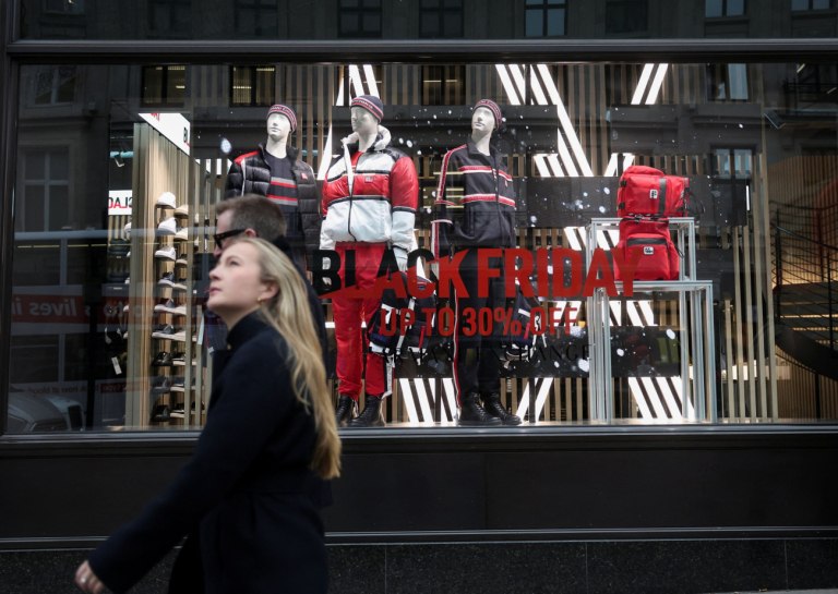 Τα 6 + 1 τρικ της Black Friday που πρέπει να προσέξεις πριν αγοράσεις μια «ευκαιρία»