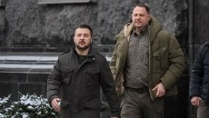 Ζελένσκι: Έφοδος της εισαγγελίας διαφθοράς στα γραφεία του προσωπάρχη του και βασικού διαπραγματευτή του Κιέβου