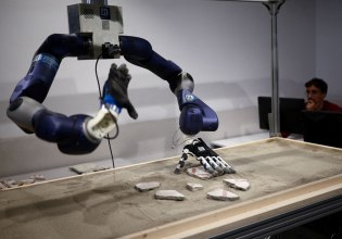 Επιδέξιο ρομπότ ΑΙ συναρμολογεί τα κομμάτια της Πομπηίας