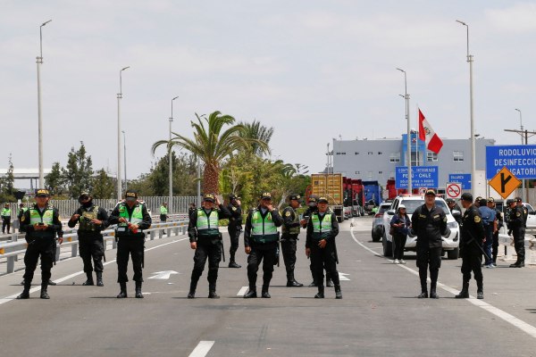 Κατάσταση έκτακτης ανάγκης κήρυξε το Περού στα σύνορα με τη Χιλή