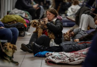 Πυρκαγιά στο ρωσικό διυλιστήριο πετρελαίου Αφίπσκι – Δύο νεκροί και δεκάδες τραυματίες από επίθεση στην Ουκρανία