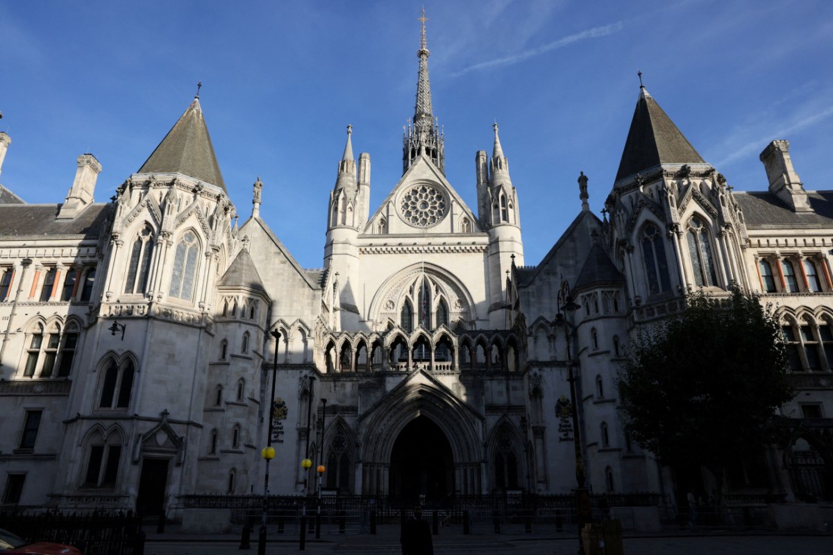 Οδεύει προς δικαστική μεταρρύθμιση η Μεγάλη Βρετανία – Προειδοποιήσεις του Δικηγορικού Συλλόγου