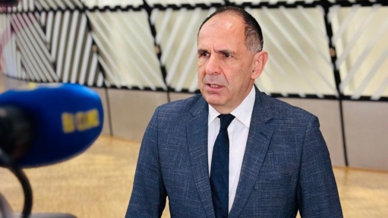 Γεραπετρίτης: «Υποδεχόμαστε τη νέα πρόταση για την Ουκρανία έτσι ώστε να ανοίξει ένα παράθυρο ειρήνης»