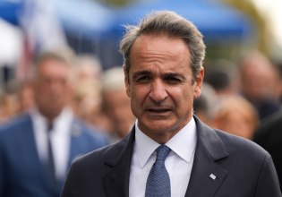 Ευχολόγια Μητσοτάκη για την καταβολή των αγροτικών αποζημιώσεων και πανηγυρισμοί για τις διαγραφές φοιτητών