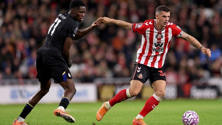 Σάντερλαντ – Έβερτον 1-1: Στην τετράδα οι «μαύρες γάτες»