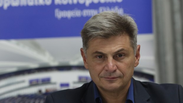 Φαραντούρης: Το 1/3 των βουλευτών της ΝΔ ελέγχεται και κατηγορείται – Προσφυγή στις κάλπες τώρα