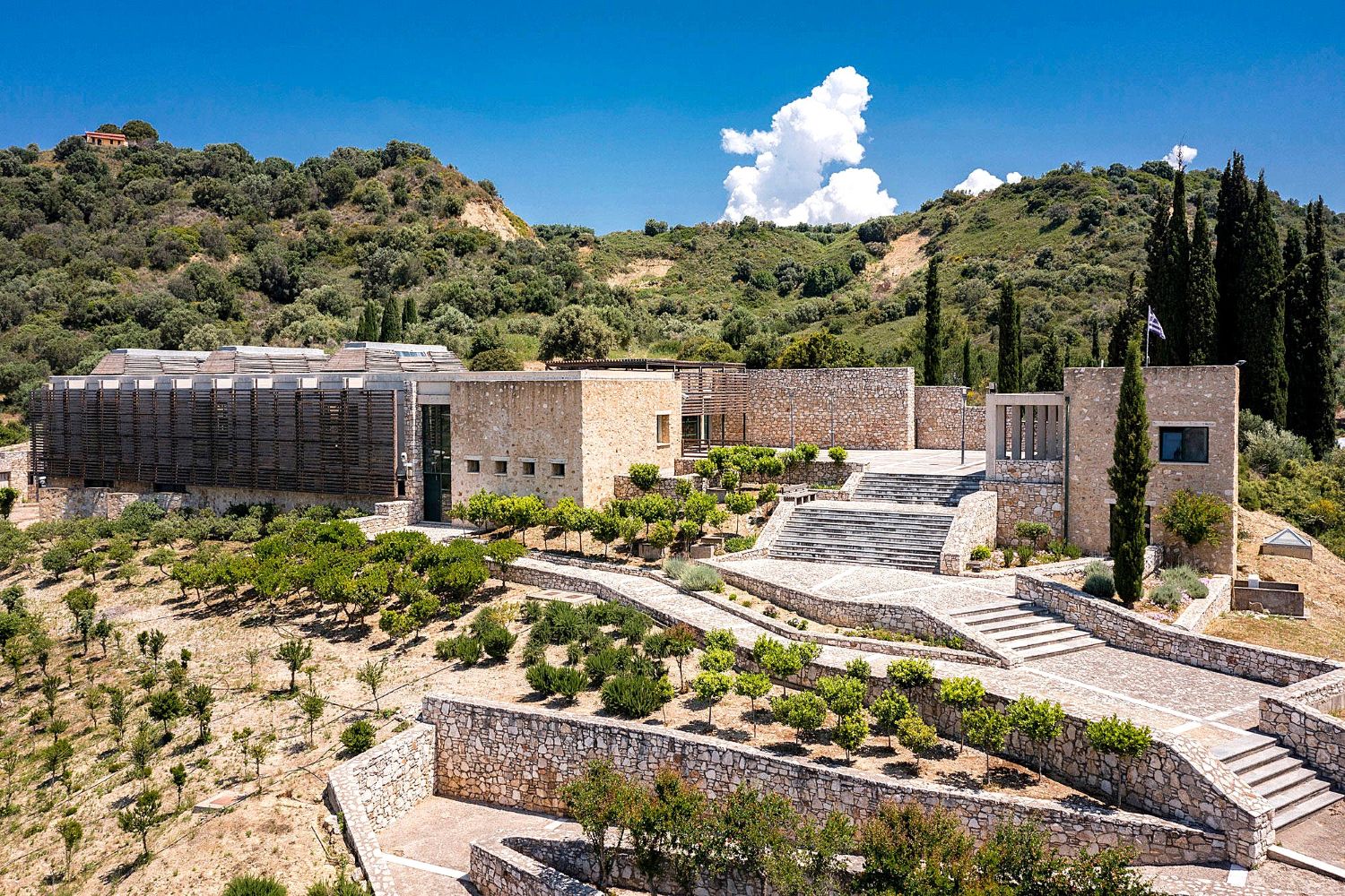 Μεταφορά της τελετής υποδοχής της Ολυμπιακής Φλόγας στο νέο μουσείο της Αρχαίας Ήλιδας, λόγω καιρικών συνθηκών