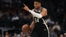 Μπακς – Χόρνετς 147-134: «Καθάρισε» ο Αντετοκούνμπο στην παράταση