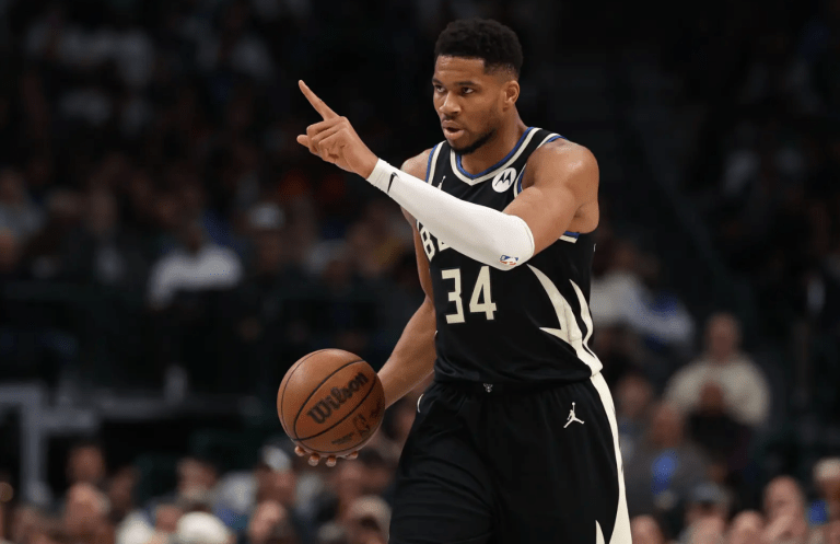 Μπακς – Χόρνετς 147-134: «Καθάρισε» ο Αντετοκούνμπο στην παράταση