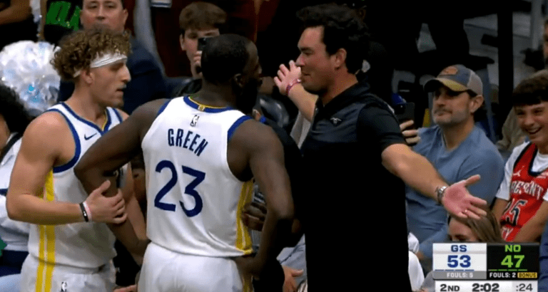 Δεν βάζει μυαλό ο Ντρέιμοντ Γκριν: Tσακώθηκε και με φίλαθλο των Πέλικανς εν ώρα αγώνα (vid)