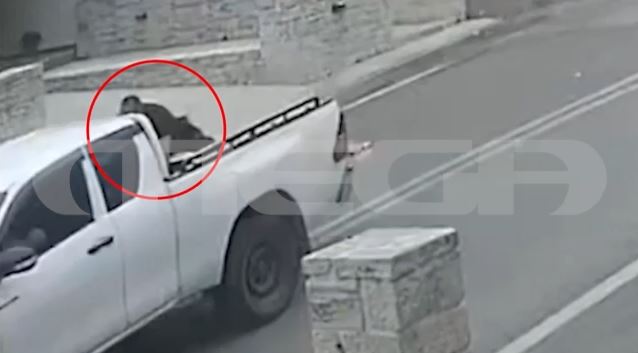 Βορίζια: Δύο κάμερες κατέγραψαν τον 23χρονο ανιψιό του Καργάκη έξω από το σπίτι που μπήκε η βόμβα