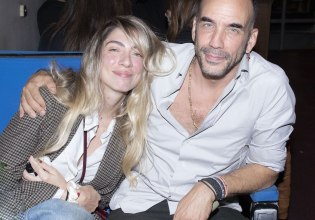 Πάνος Μουζουράκης: Η Έλενα Παπαρίζου νονά στο δεύτερο παιδί του – Πώς βιώνει την πατρότητα