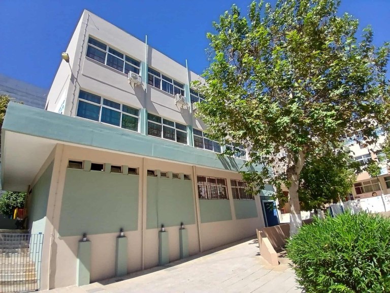 «Όταν χάνεται ένα παιδί, τα λόγια γίνονται φτωχά», ανέφερε η υπουργός Παιδείας για τον θάνατο της 13χρονης