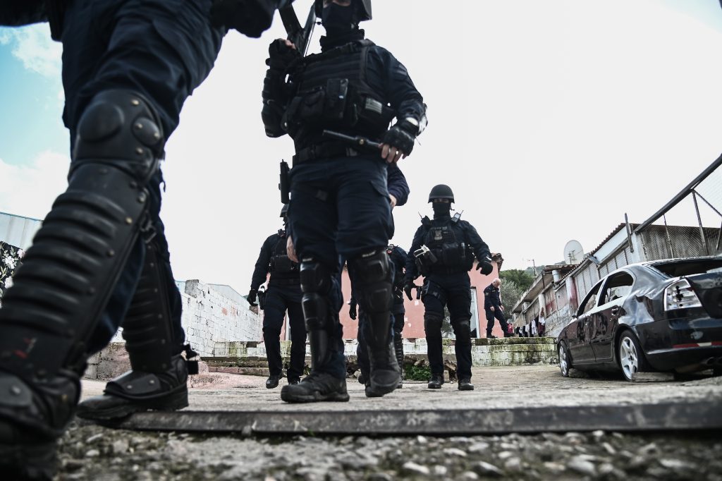 Ξεκινά από αύριο το σχέδιο αστυνόμευσης σε οικισμούς Ρομά σε όλη τη χώρα – Δείτε σε ποιες περιοχές
