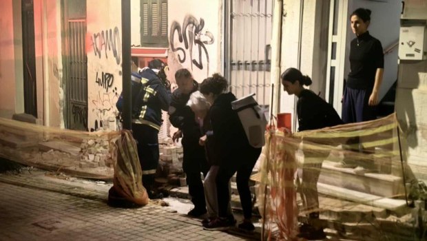 Φωτιά σε σπίτι στην Πάτρα – Απεγκλωβίστηκε ηλικιωμένη