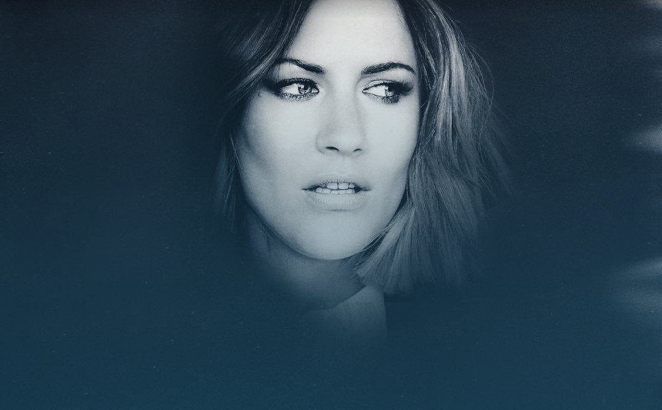 Τηλεοπτική σταρ, κορίτσι του Χάρι, αντιμέτωπη με δαίμονες: Ψάχνοντας την αλήθεια πίσω από την αυτοκτονία της Καρολίν Φλακ