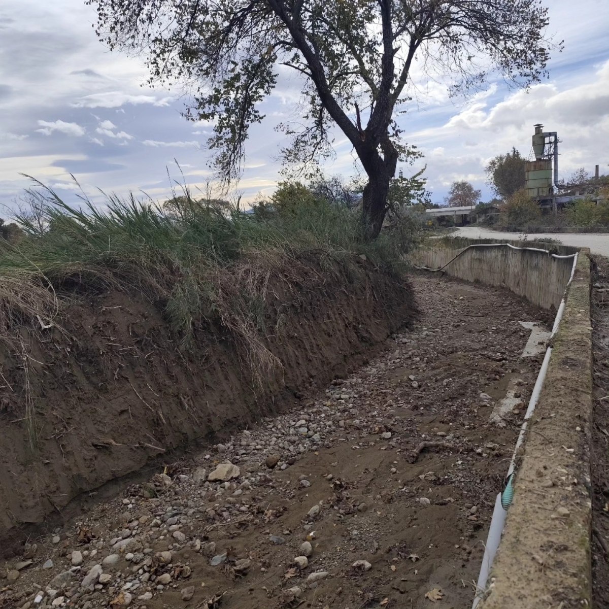 Αντιπλημμυρική προστασία στην Καλαμπάκα