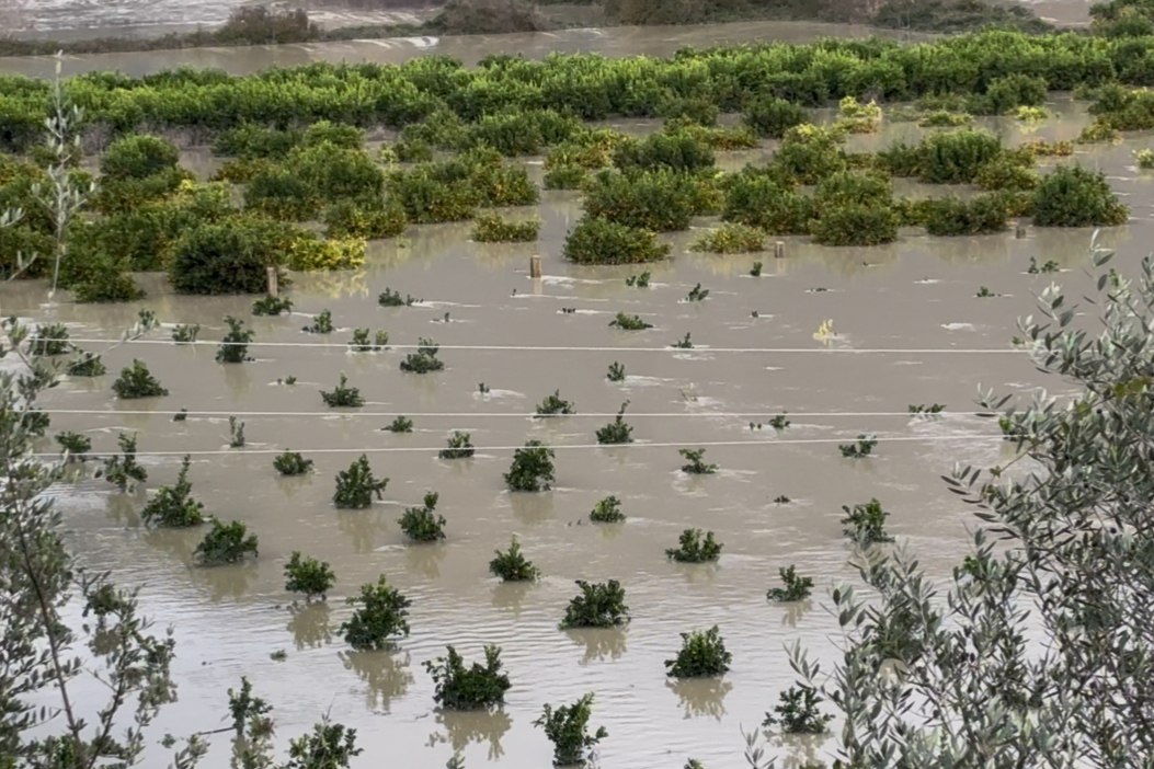 Κακοκαιρία: Γιατί χτύπησε επίμονα μόνο τη Βορειοδυτική Ελλάδα – Το φαινόμενο Οrographic lifting